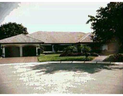 4850 Hunters Way Boca Raton, FL 33434 - Photo 1 of 3 Primary Photo
