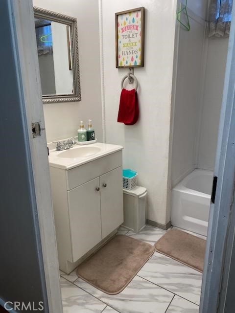 8600 Contreras Street, Unit 35 Paramount, CA 90723 - Photo 13 of 28 Hallway Bathroom