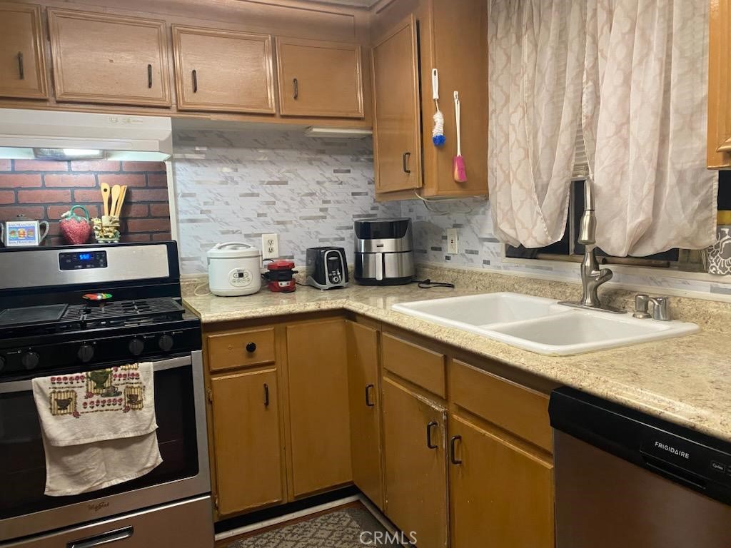 8600 Contreras Street, Unit 35 Paramount, CA 90723 - Photo 9 of 28