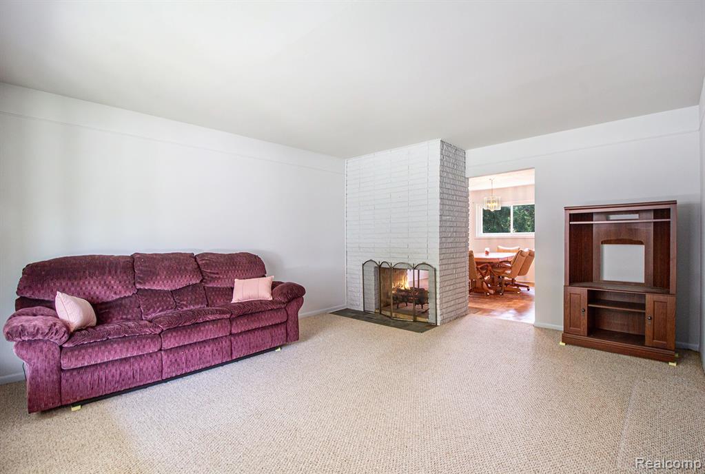 4910 Clarkston Road Clarkston, MI 48348 - Photo 11 of 33 Gallery Image 11