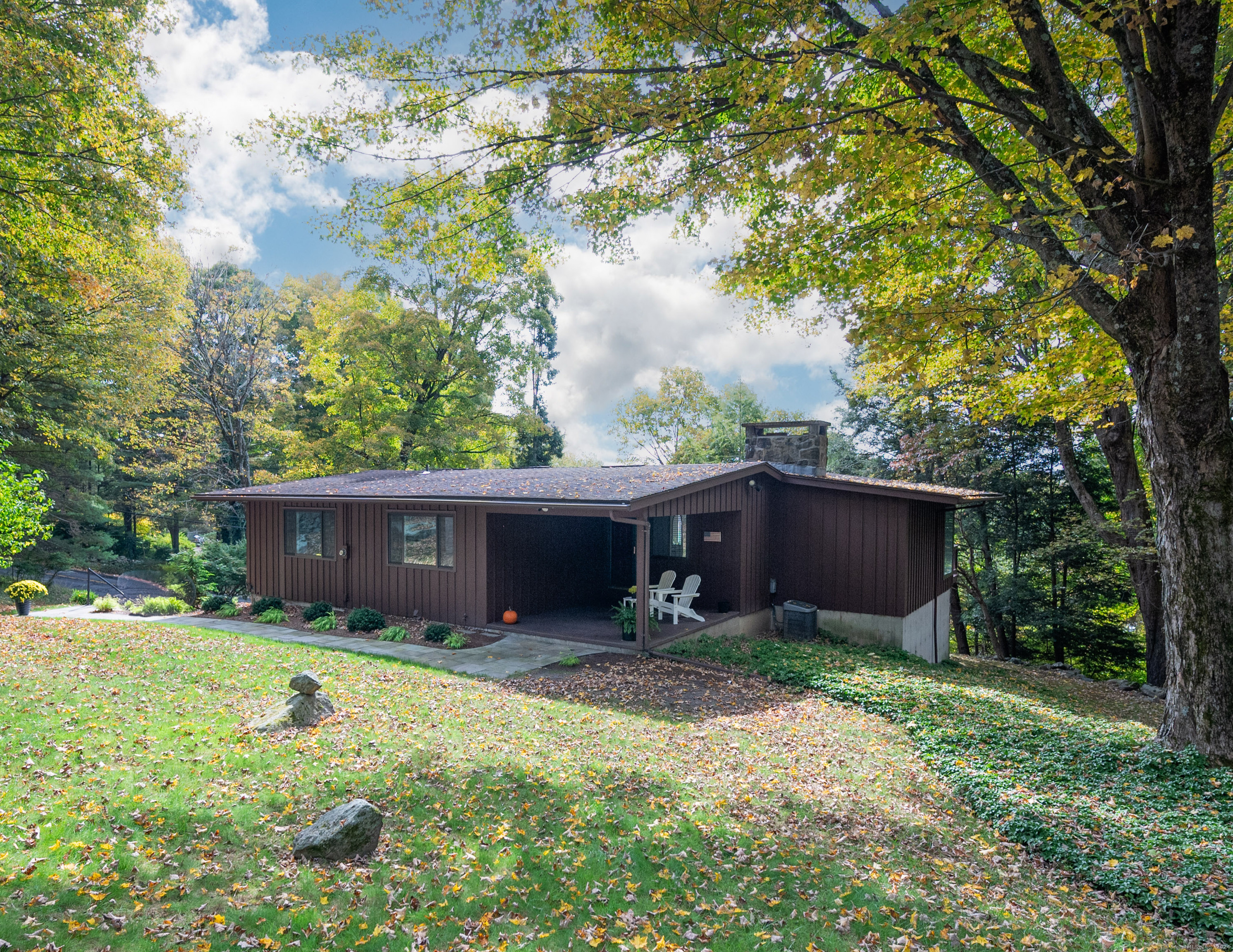 128 Aunt Hack Road Danbury, CT 06811 - Photo 1 of 1
