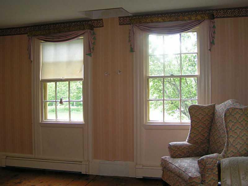 529 Paris Hill Road South Paris, ME 04281 - Photo 13 of 29 Living Room.