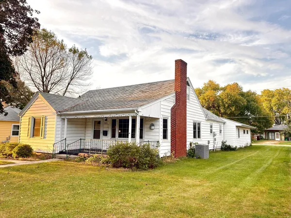 $189,900 | 429 East Rooney Avenue, Appleton, MN 56208