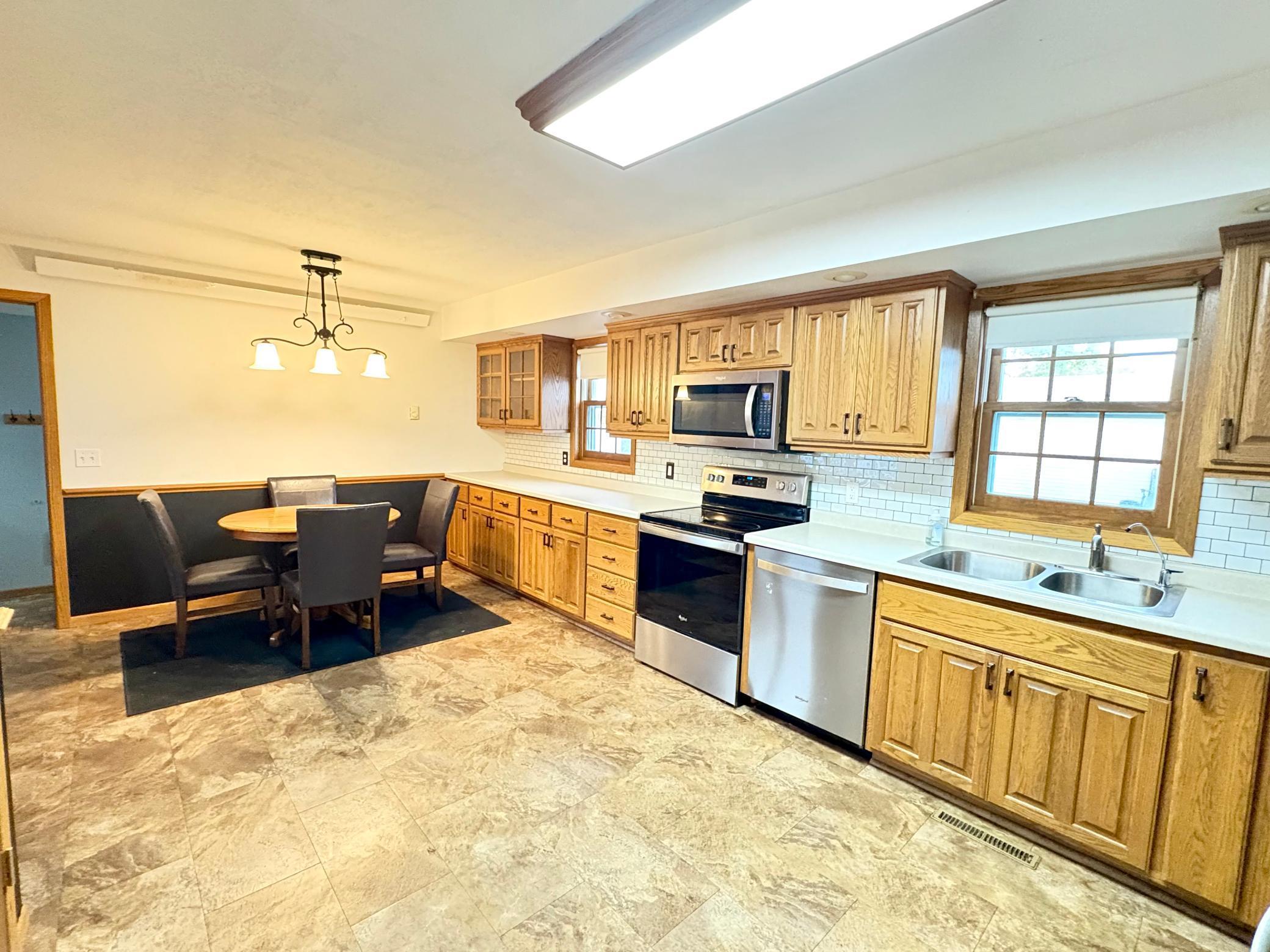 429 East Rooney Avenue Appleton, MN 56208 - Photo 9 of 43