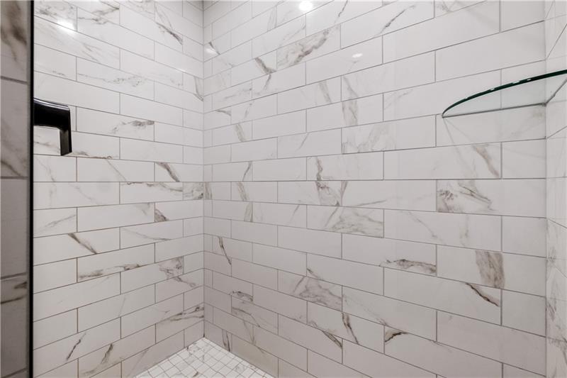 490 Mapleton Avenue Pittsburgh, PA 15228 - Photo 20 of 35 a bathroom with a white shower