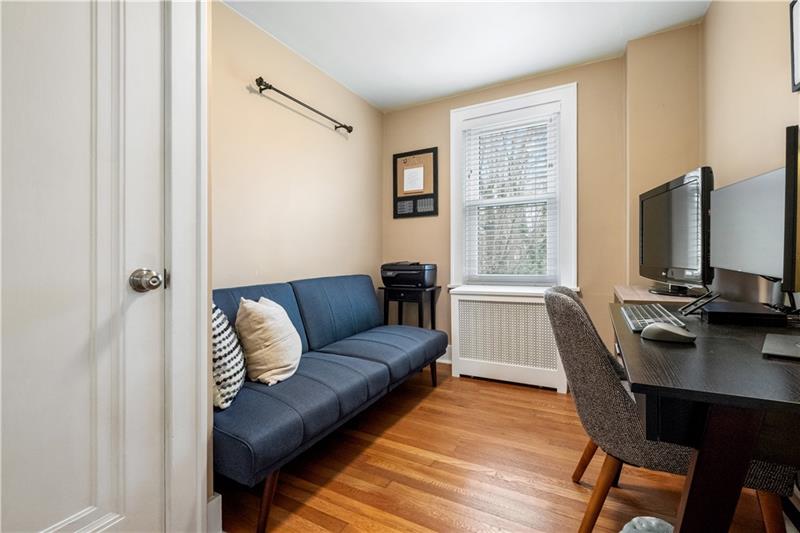 490 Mapleton Avenue Pittsburgh, PA 15228 - Photo 25 of 35 a living room with furniture and a window