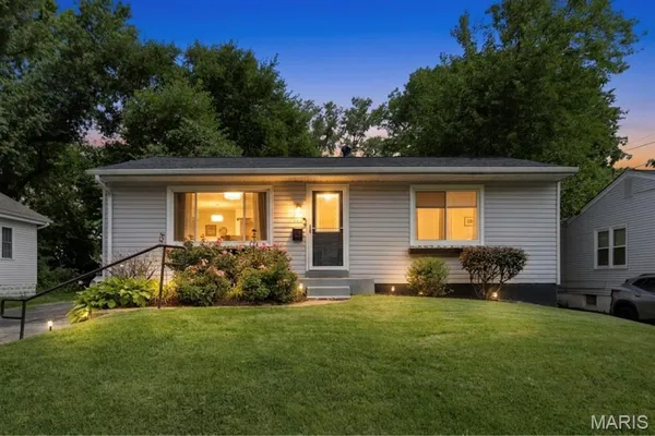 $290,000 | 209 Madison Avenue, St. Louis, MO 63119