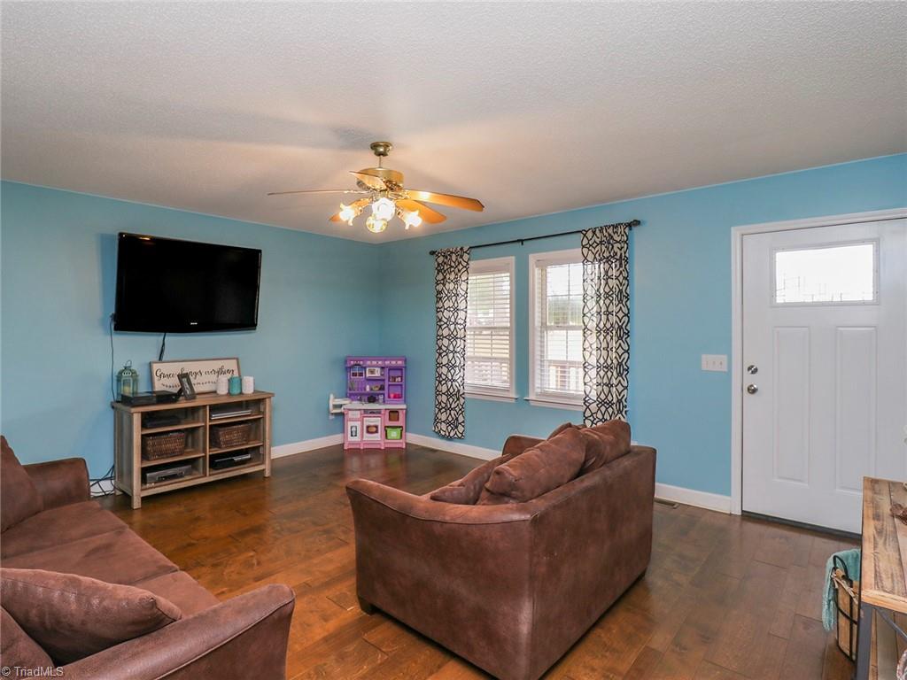 3510 Cunningham Road Thomasville, NC 27360 - Photo 8 of 19