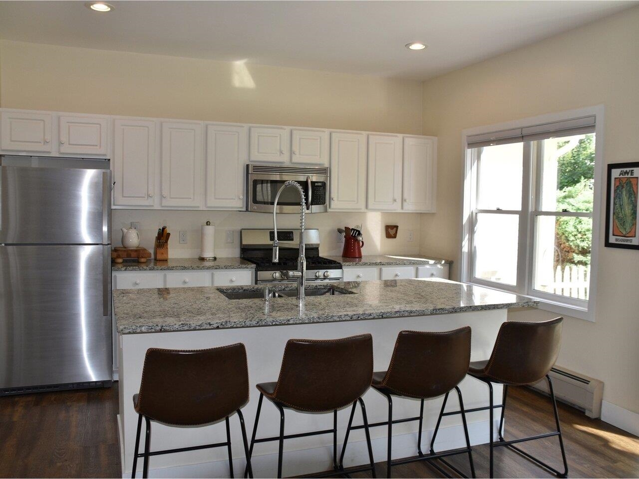 21 Eastman Farm Road Burlington, VT 05408 - Photo 11 of 40