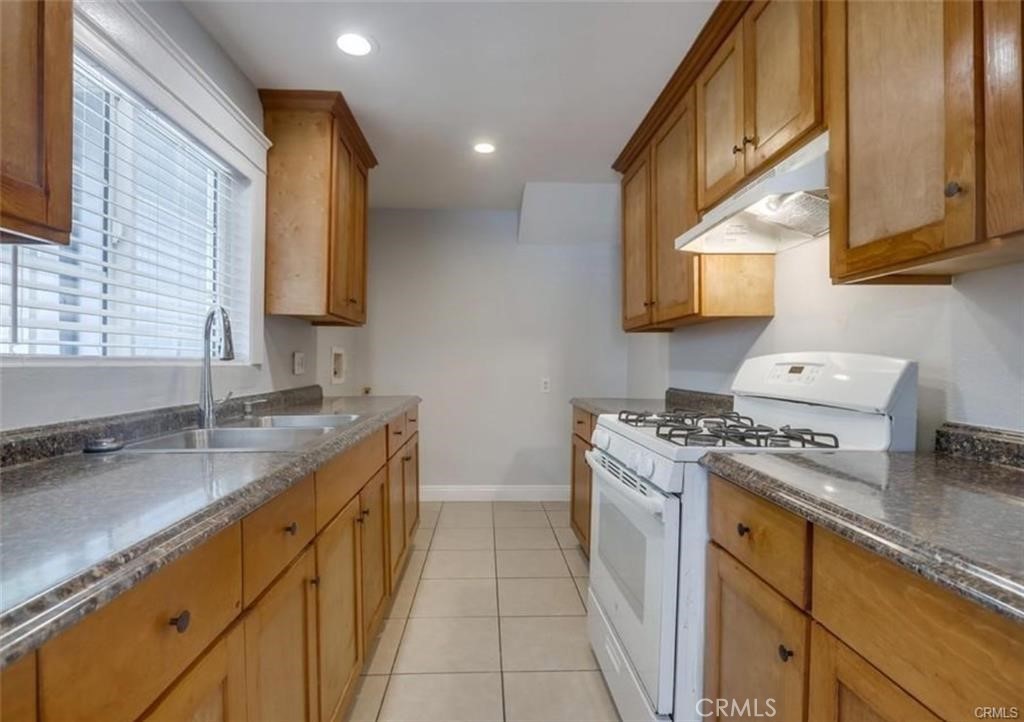 1007 Lewis Avenue Long Beach, CA 90813 - Photo 11 of 43