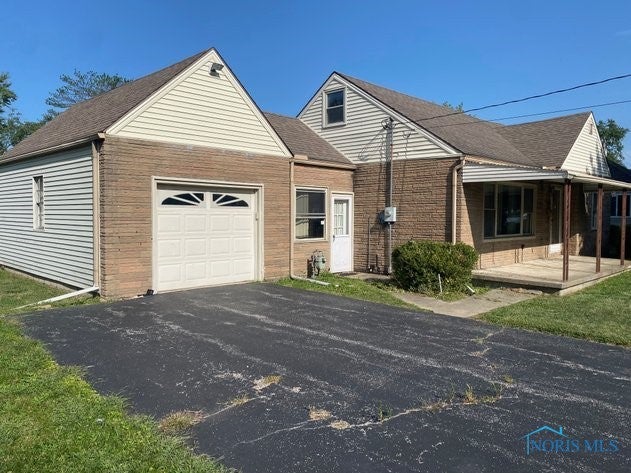 1201 Eton Road Toledo, OH 43615 - Photo 3 of 9 Gallery Image 3
