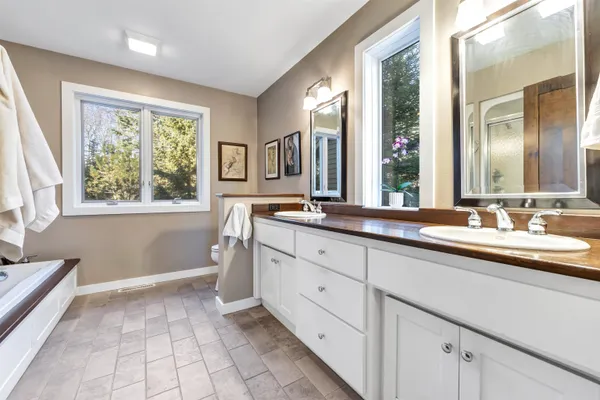 $879,900 | 4163 Glidden Drive, Sturgeon Bay, WI 54235