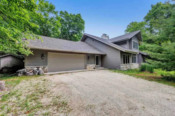 $879,900 | 4163 Glidden Drive, Sturgeon Bay, WI 54235