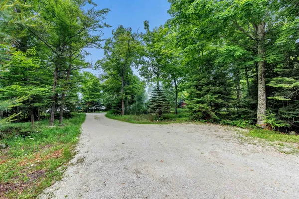 $879,900 | 4163 Glidden Drive, Sturgeon Bay, WI 54235