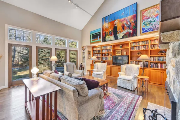 $879,900 | 4163 Glidden Drive, Sturgeon Bay, WI 54235