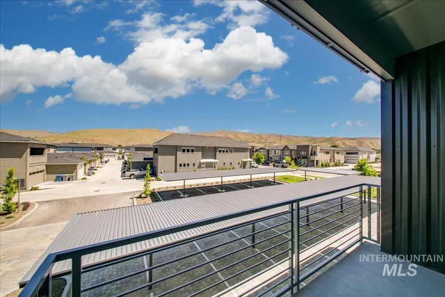 $484,900 | 4340 East Haystack Street, Unit 204, Boise, ID 83716