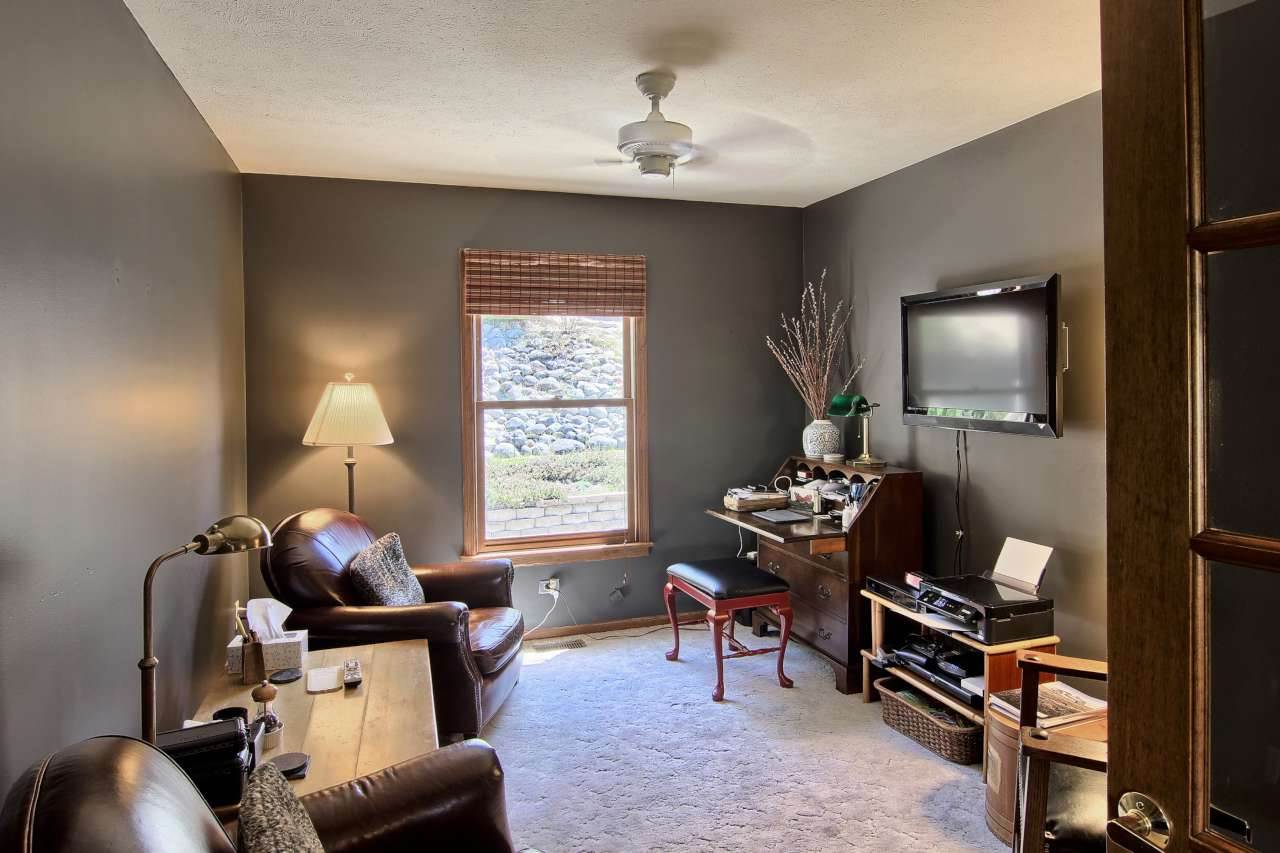 2840 Holiday Pines Road Traverse City, MI 49686 - Photo 8 of 48 1824019-7.JPG