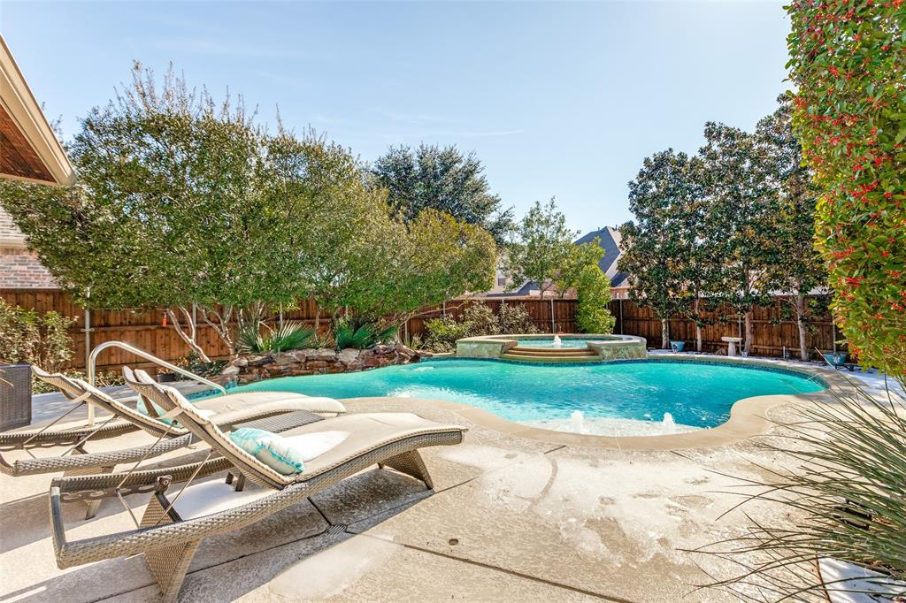 1109 Canton Court Allen, TX 75013 - Photo 33 of 40 a view of a backyard with sitting area