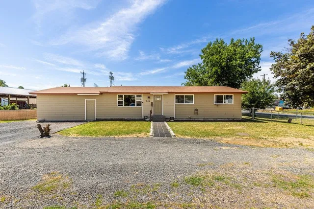 $237,500 | 522 Northwest Cole Avenue, Wilbur, WA 99185