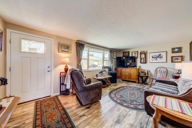 $237,500 | 522 Northwest Cole Avenue, Wilbur, WA 99185