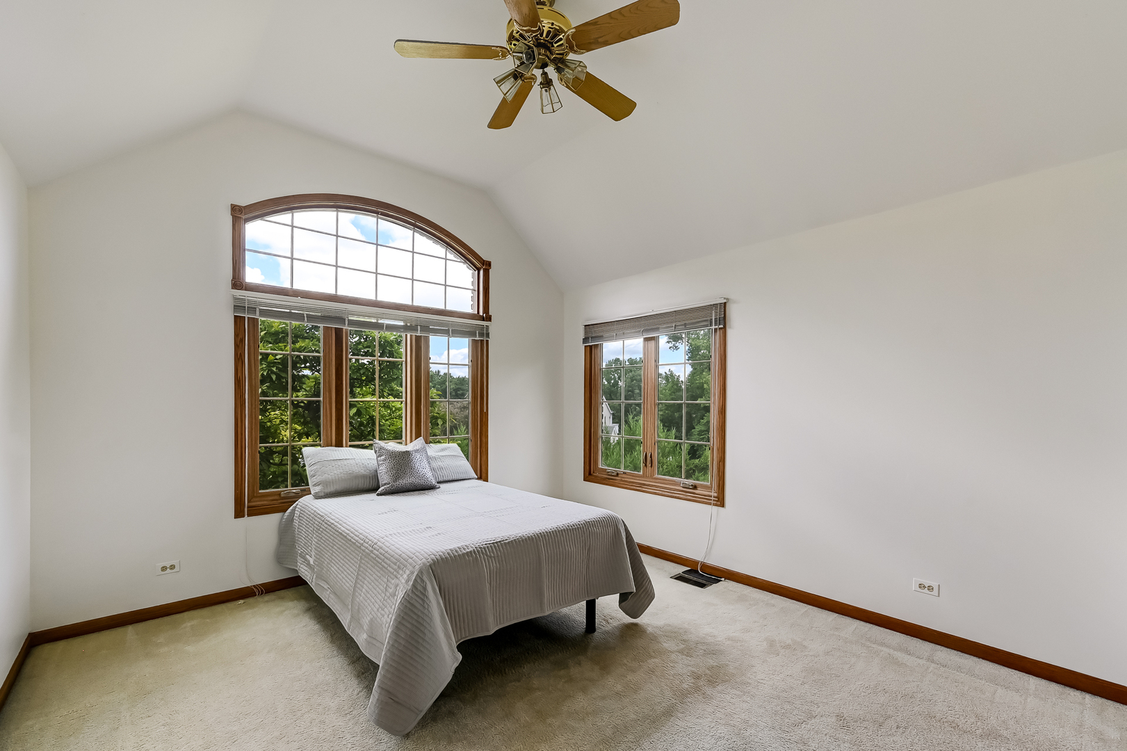 8701 Lake Ridge Drive Darien, IL 60561 - Photo 20 of 35