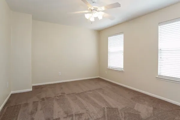 $1,949 | 19026 Telford Way, Tomball, TX 77375