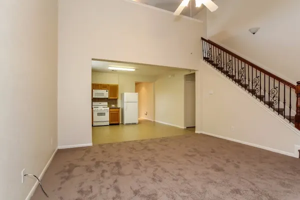 $1,949 | 19026 Telford Way, Tomball, TX 77375