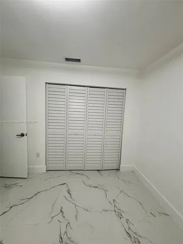 a close view of sink