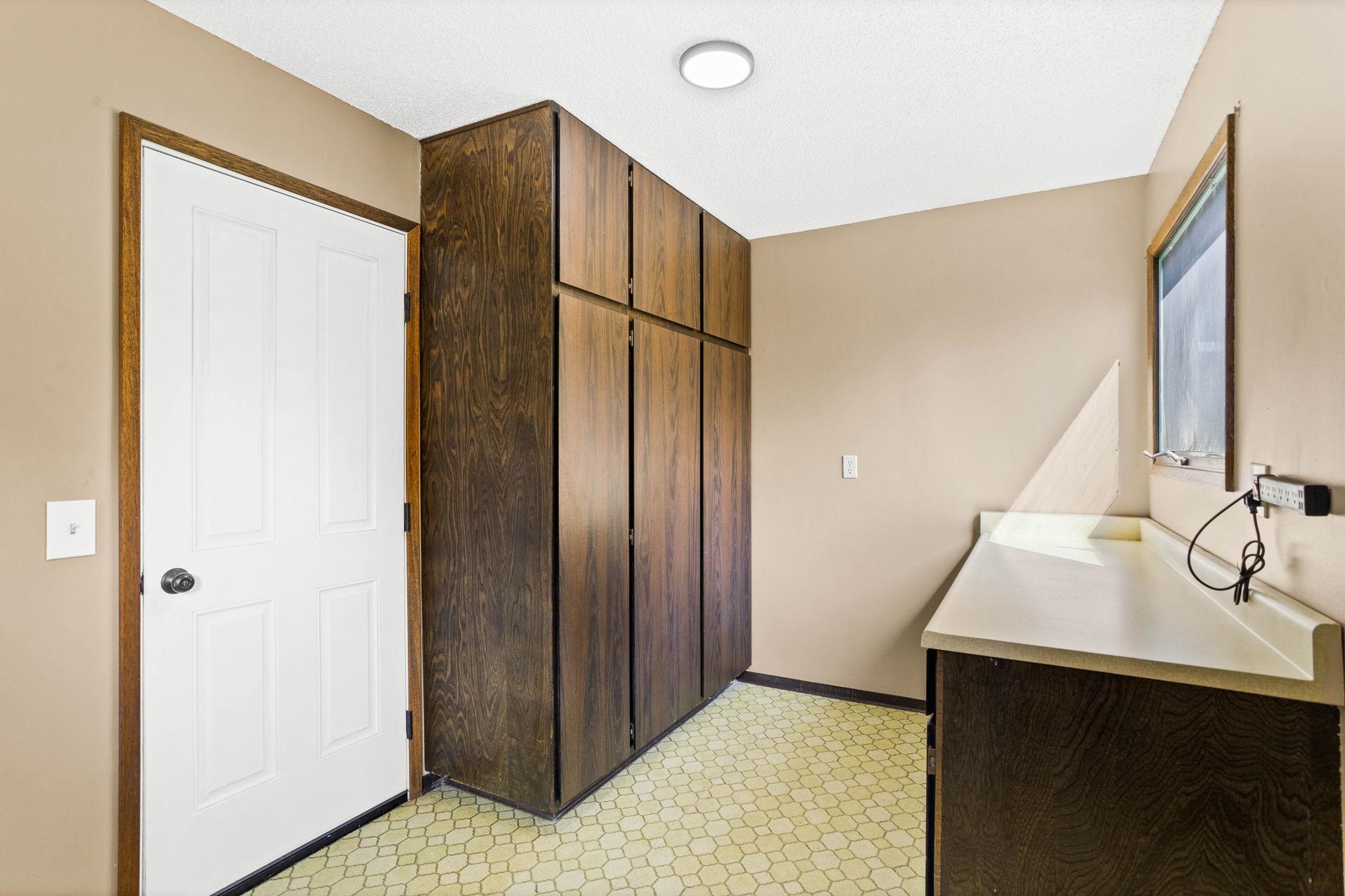513 West Paradise Road Spokane, WA 99224 - Photo 16 of 44