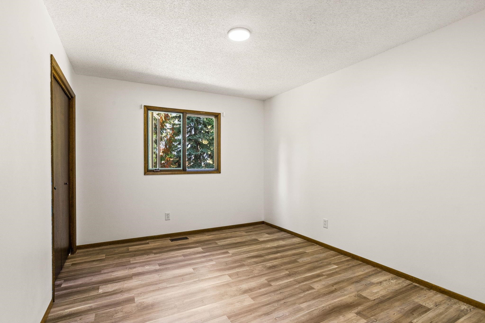 513 West Paradise Road Spokane, WA 99224 - Photo 19 of 44