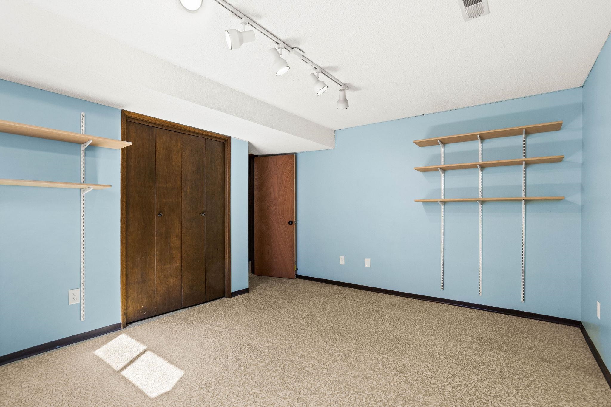 513 West Paradise Road Spokane, WA 99224 - Photo 26 of 44