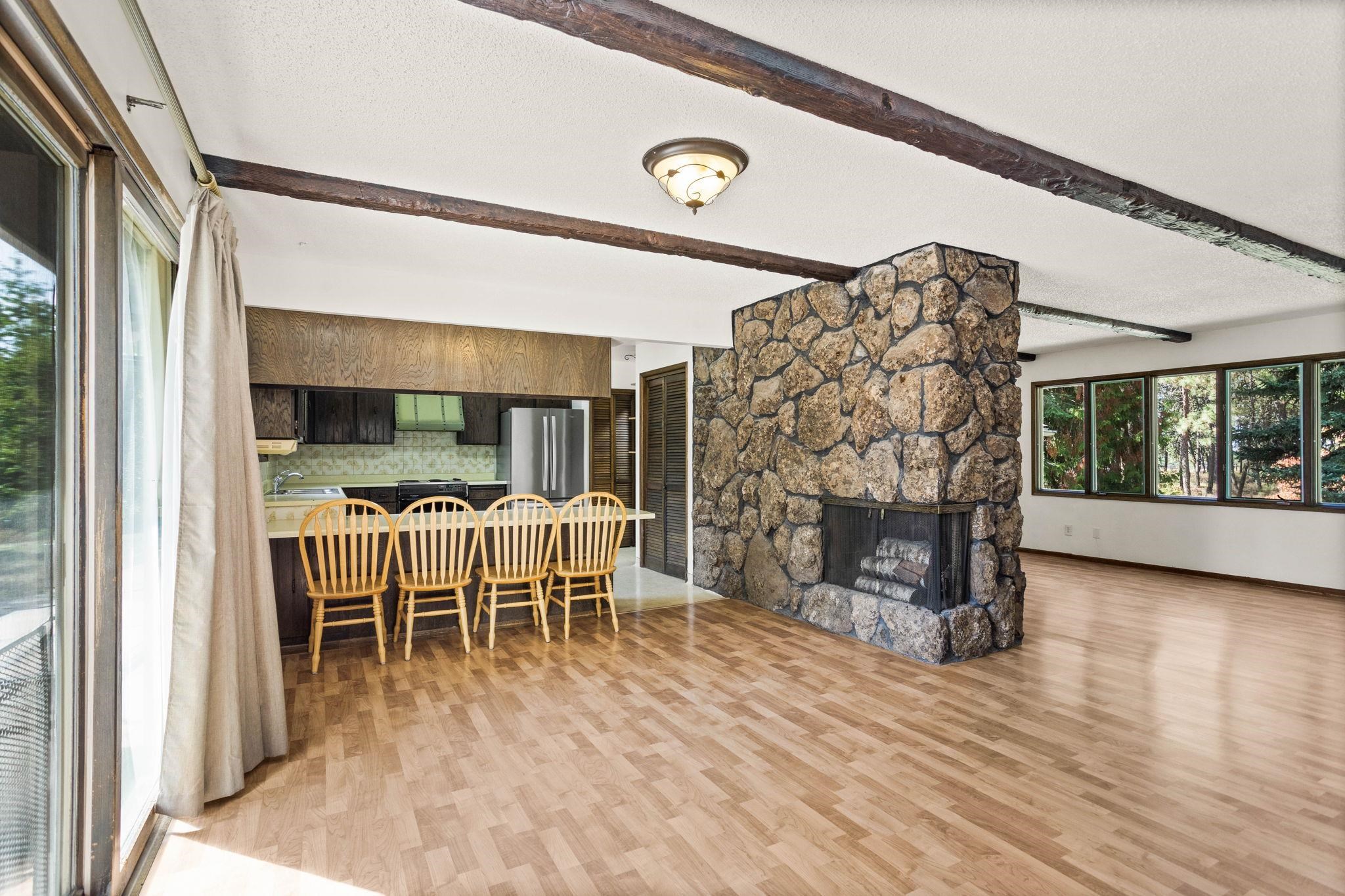 513 West Paradise Road Spokane, WA 99224 - Photo 3 of 44