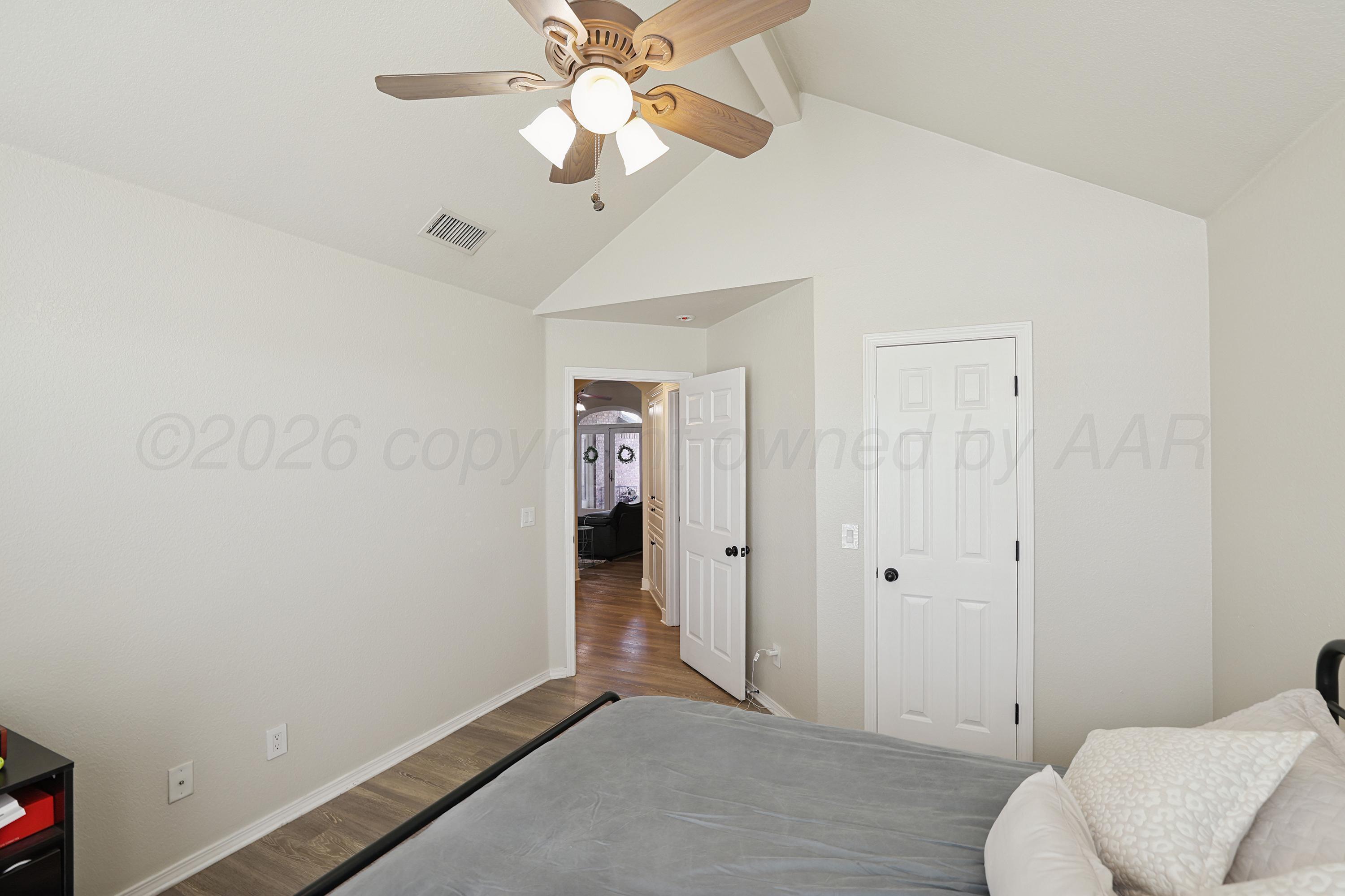 6400 Rally Road Amarillo, TX 79119 - Photo 14 of 21 a view of livingroom with a ceiling fan