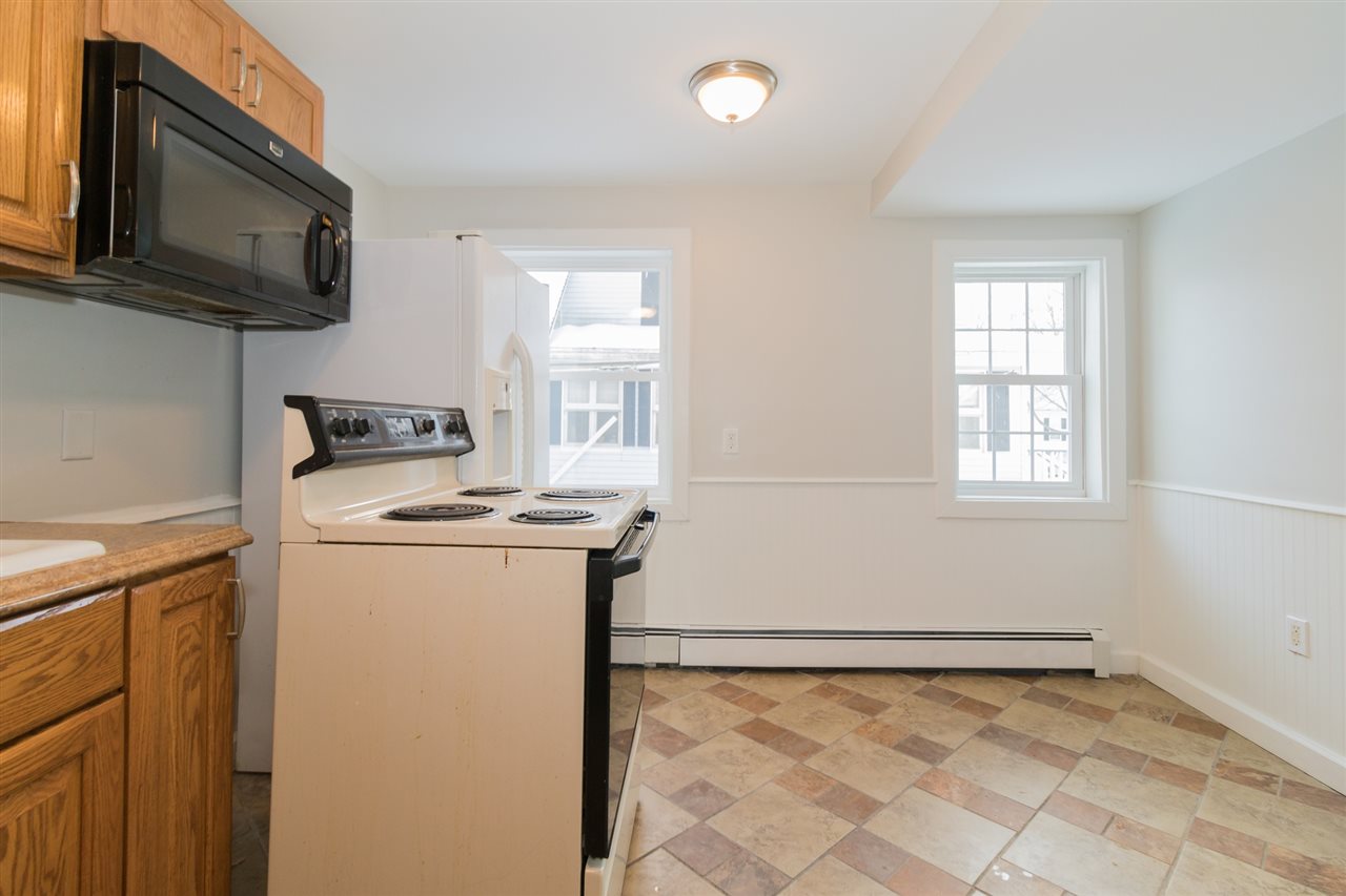 10 Jackson Street Rochester, NH 03867 - Photo 17 of 40