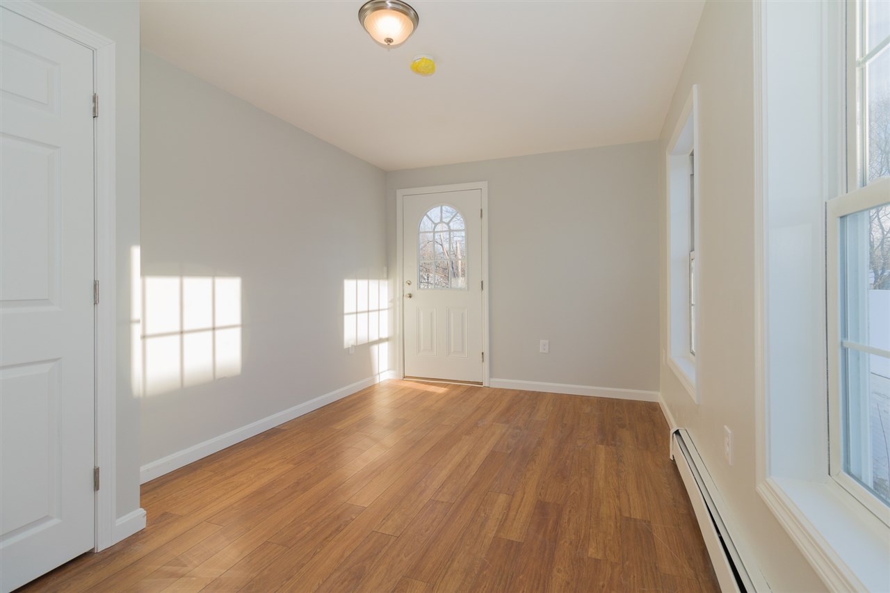 10 Jackson Street Rochester, NH 03867 - Photo 27 of 40