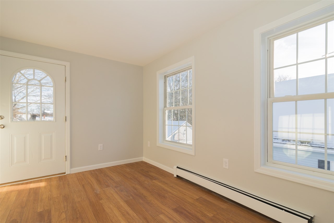 10 Jackson Street Rochester, NH 03867 - Photo 28 of 40