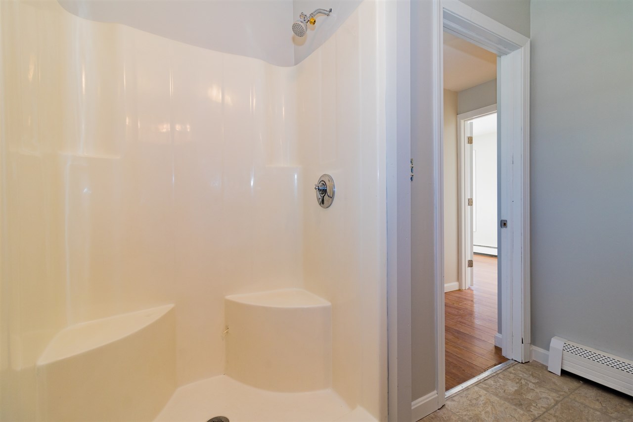 10 Jackson Street Rochester, NH 03867 - Photo 32 of 40