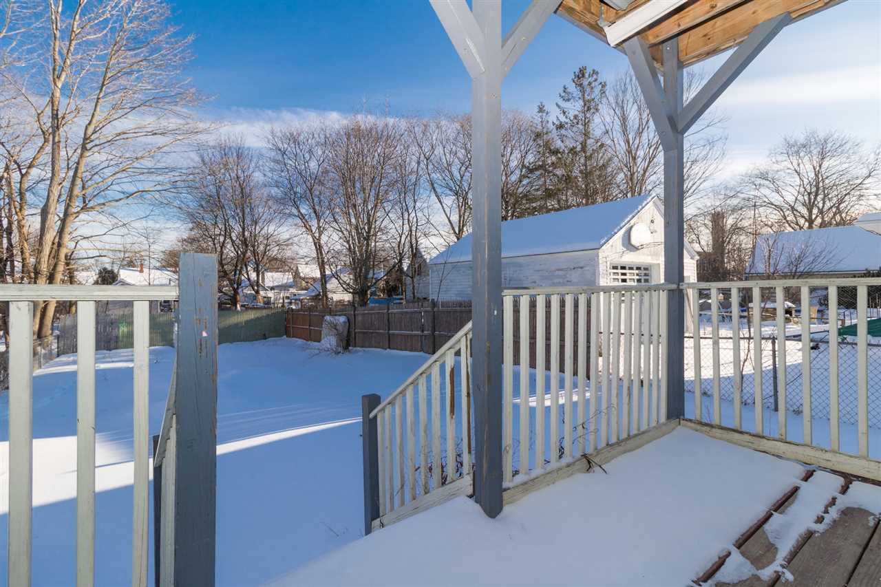 10 Jackson Street Rochester, NH 03867 - Photo 37 of 40