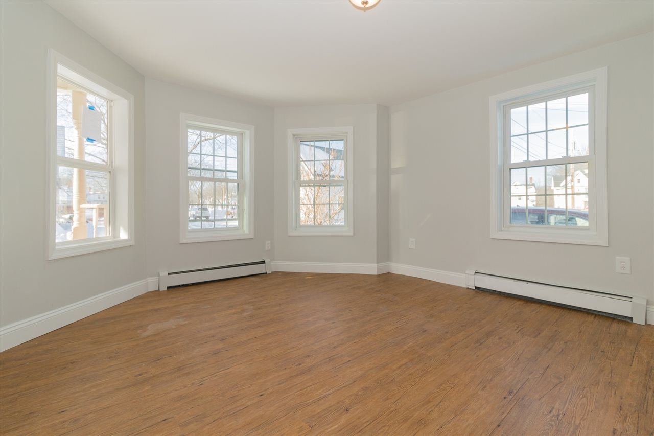 10 Jackson Street Rochester, NH 03867 - Photo 10 of 40