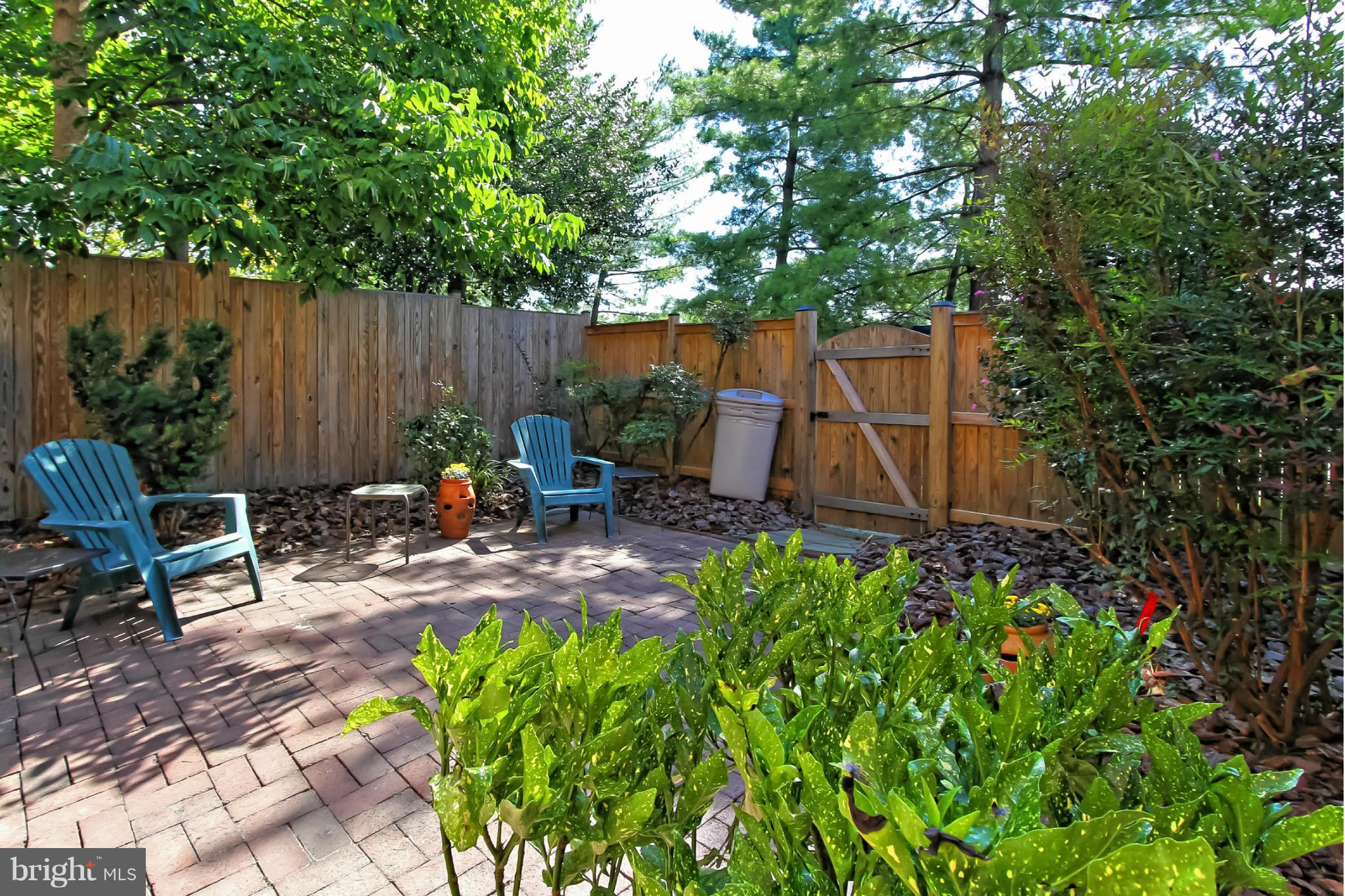 8007 Sleepy View Lane Springfield, VA 22153 - Photo 26 of 30 Exterior (Rear)