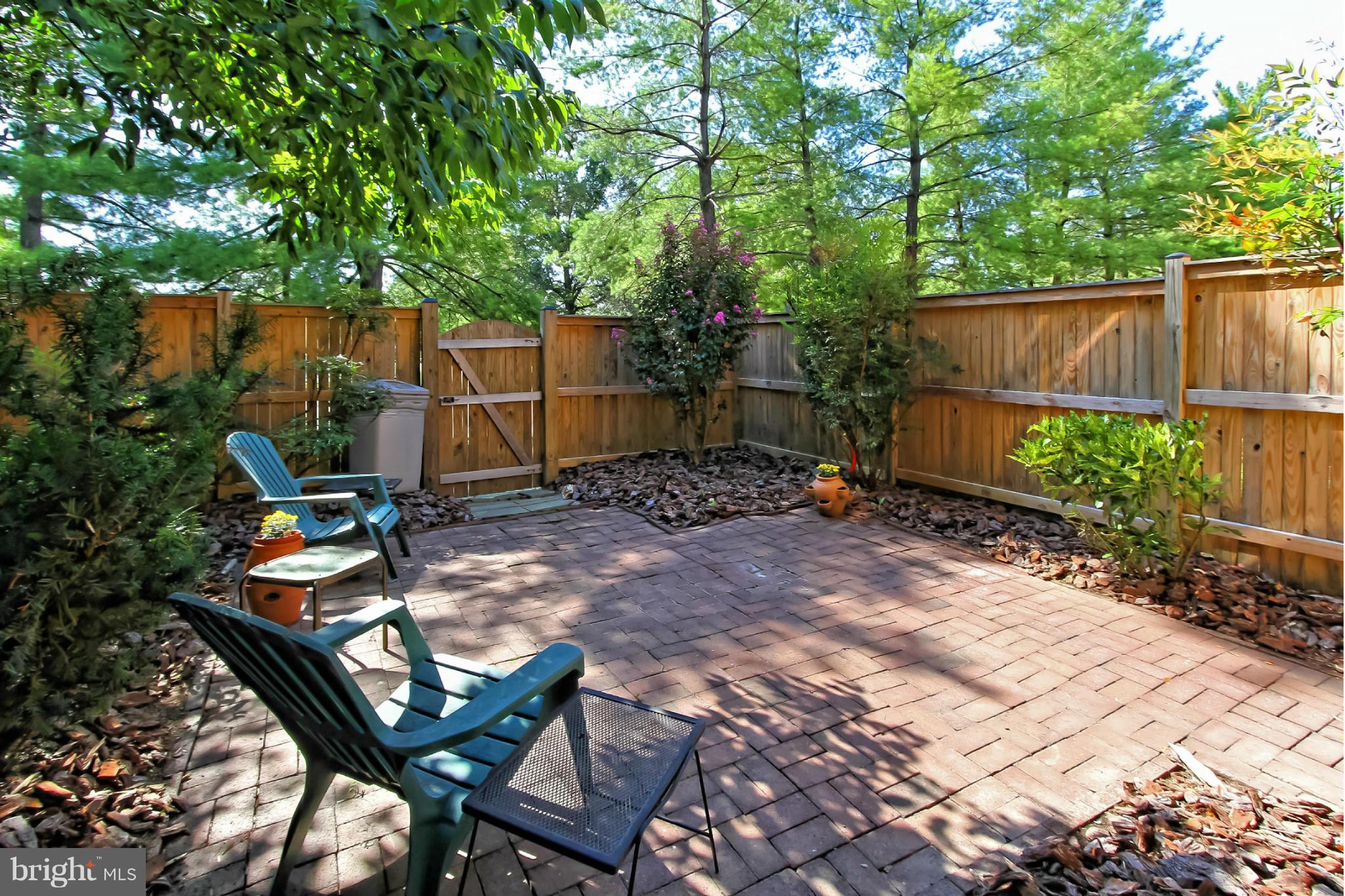 8007 Sleepy View Lane Springfield, VA 22153 - Photo 27 of 30 Exterior (Rear)