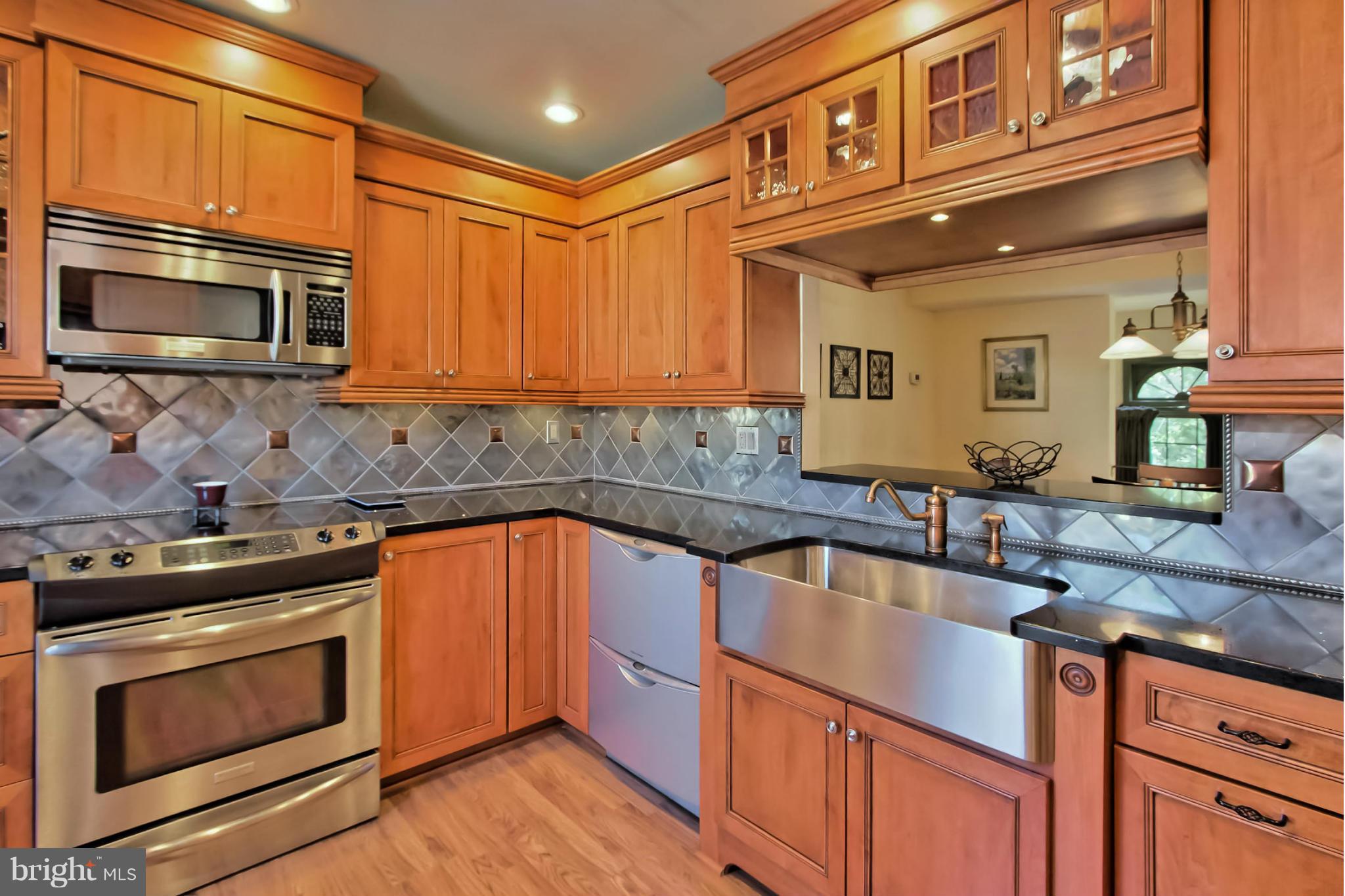 8007 Sleepy View Lane Springfield, VA 22153 - Photo 5 of 30 Kitchen