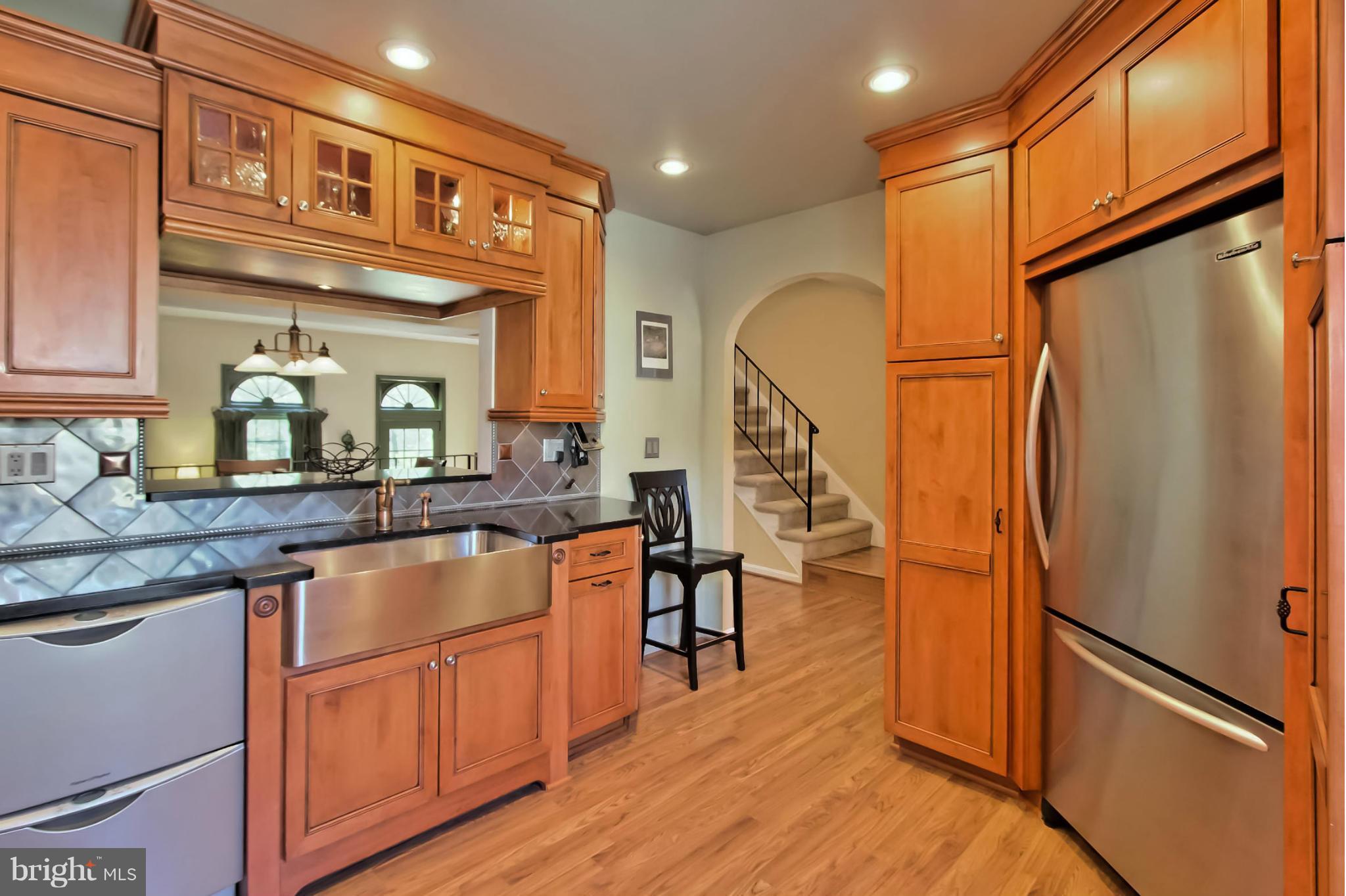 8007 Sleepy View Lane Springfield, VA 22153 - Photo 6 of 30 Kitchen