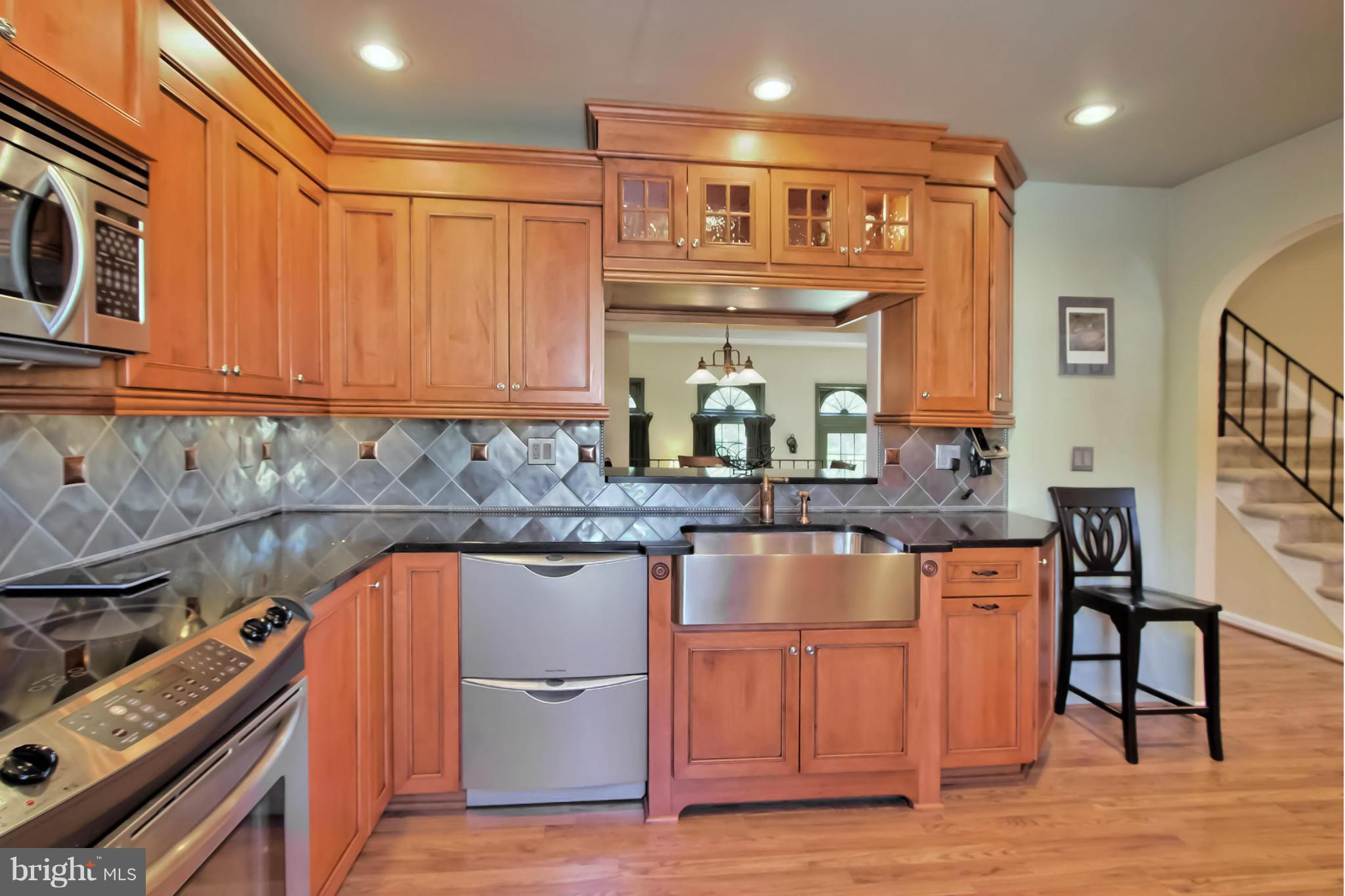 8007 Sleepy View Lane Springfield, VA 22153 - Photo 8 of 30 Kitchen