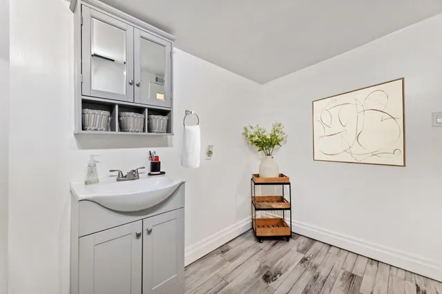 a bathroom with a bath tub