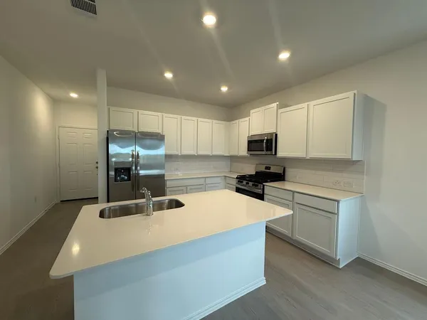 $2,499 | 203 Herald Drive, Hutto, TX 78634