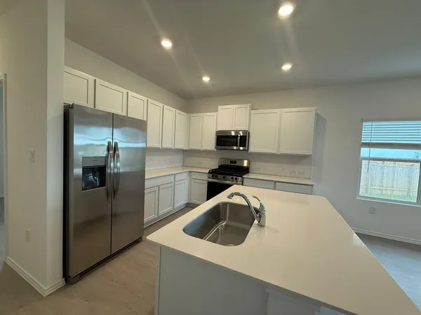 $2,499 | 203 Herald Drive, Hutto, TX 78634