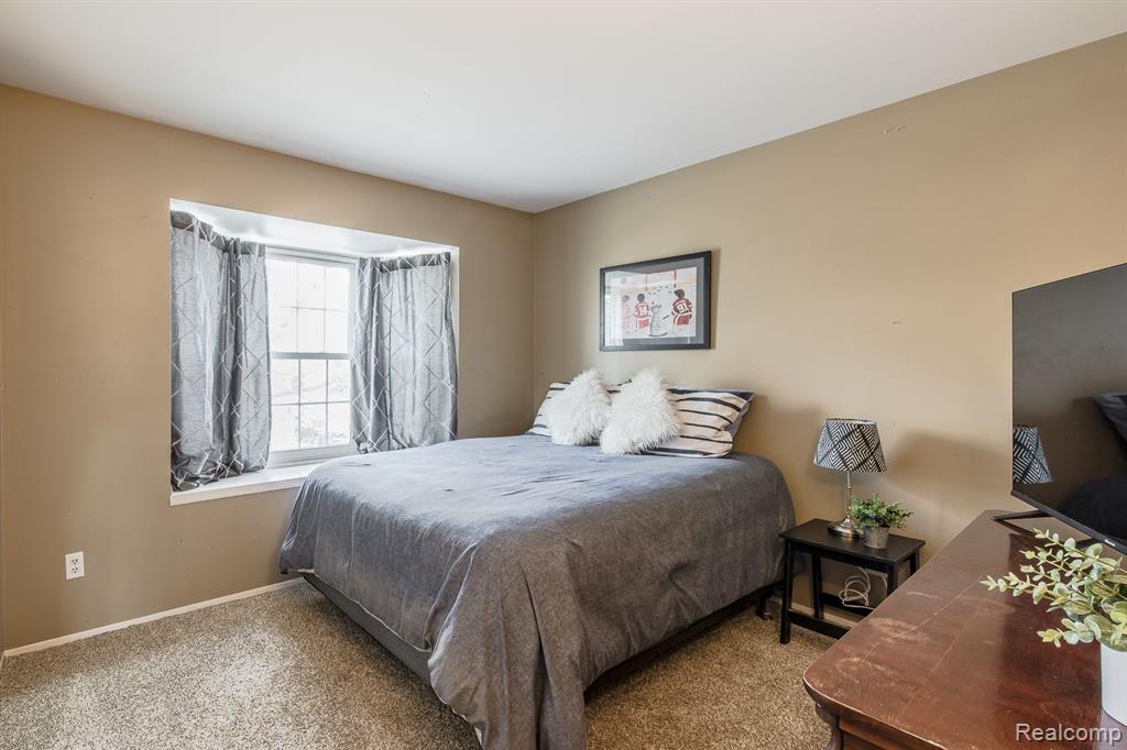 141 Stratford Lane Rochester Hills, MI 48309 - Photo 24 of 37