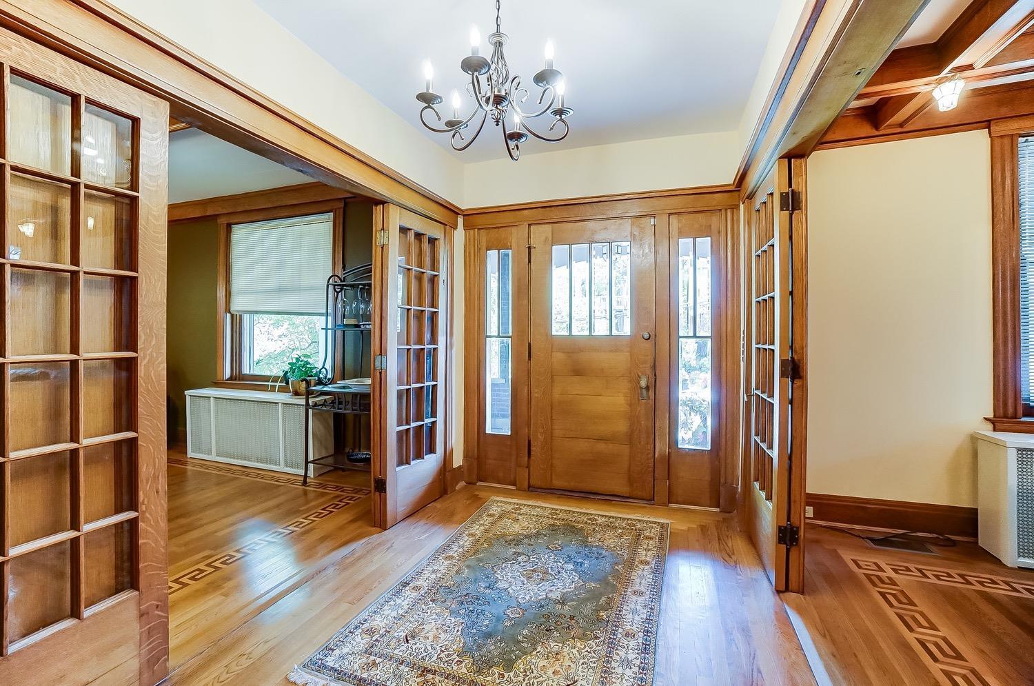 685 Riddle Road Cincinnati, OH 45220 - Photo 6 of 50 Gallery Image 6