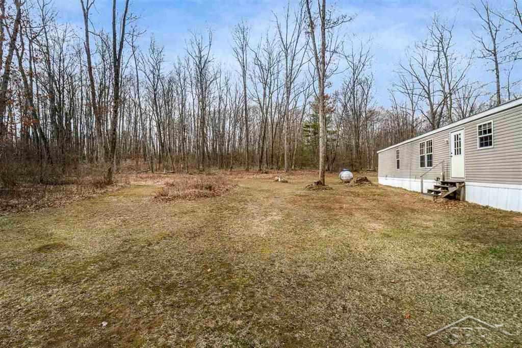 2998 Timberlane Road Harrison, MI 48625 - Photo 24 of 24 50038359-23.JPG